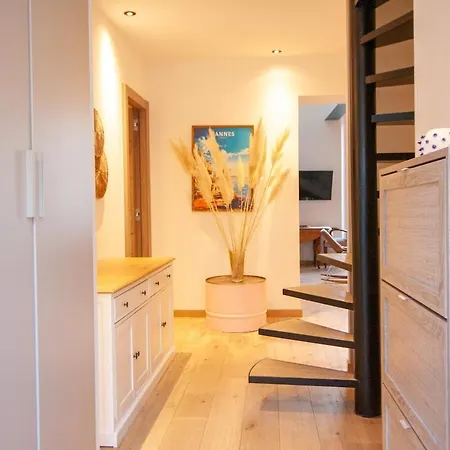 Apartment Stylish & Spacious 2-bed Duplex In Cannes