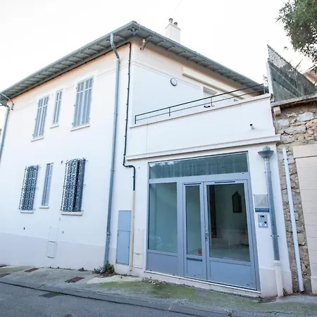 Stylish & Spacious 2-bed Duplex In * Канны